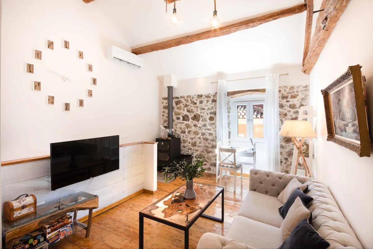 Villa Alia House à Doukádes Extérieur photo